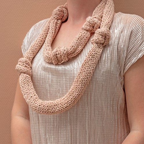 A4 PDF Knot a Scarf