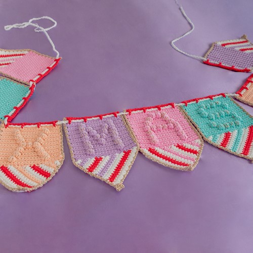 Colorful Christmas Bunting 037