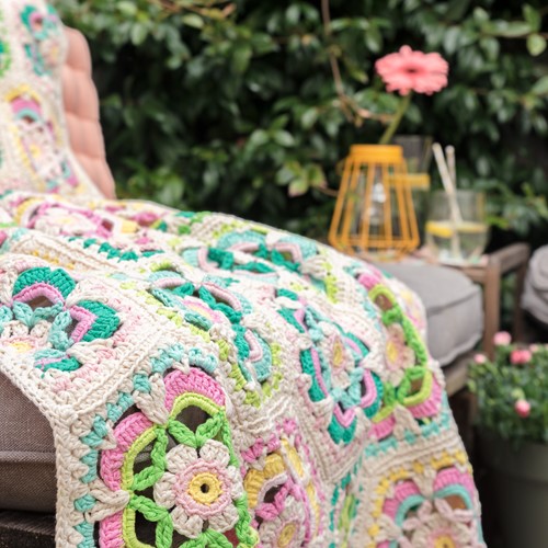 Garden Party Blanket-3