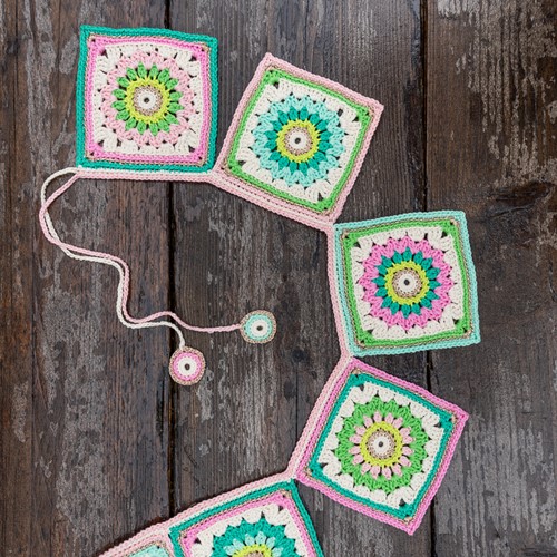 Garden Party Bunting-3